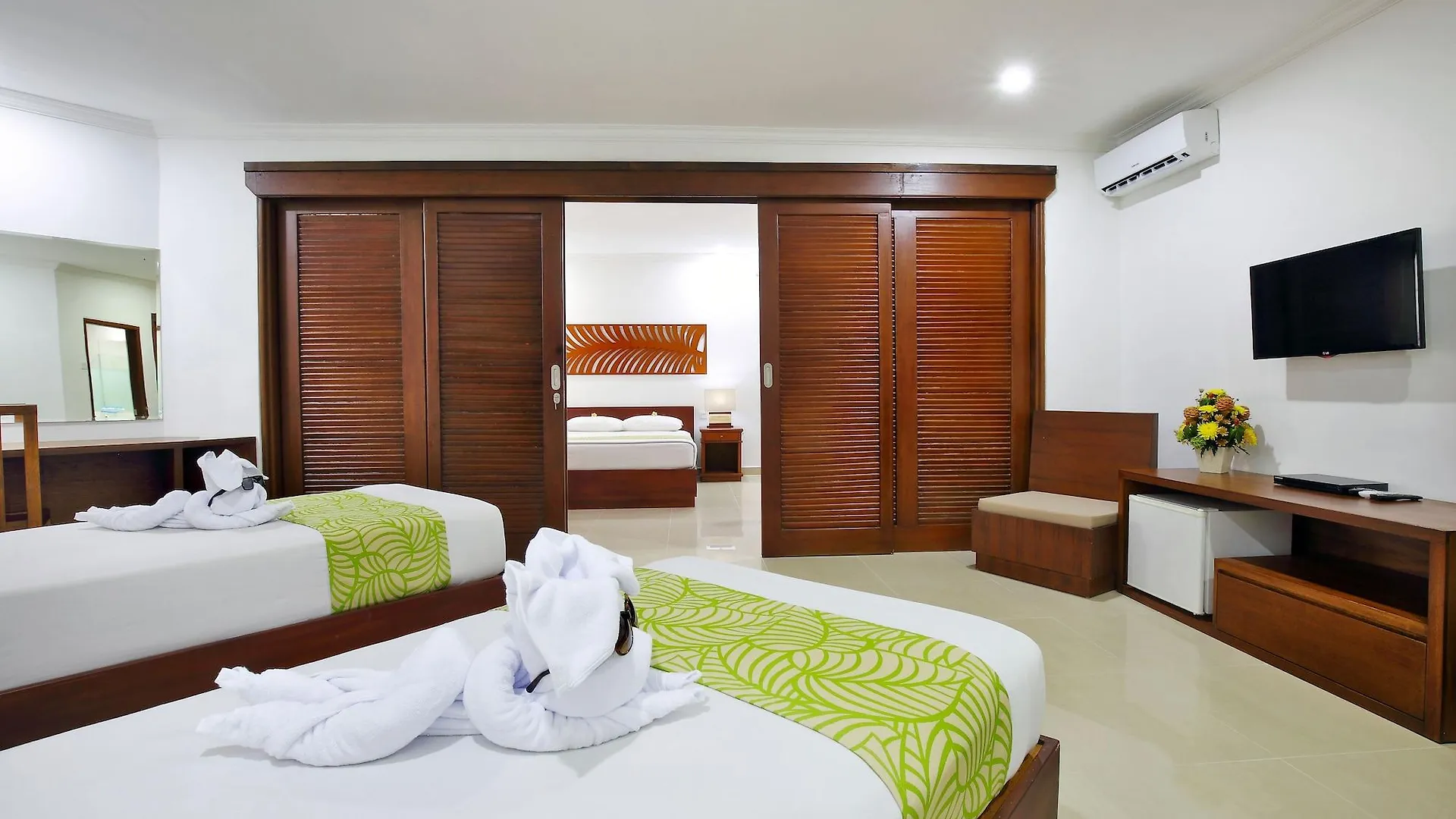 Dewi Sri Hotel Legian  3*, Legian (Bali) Indonesia