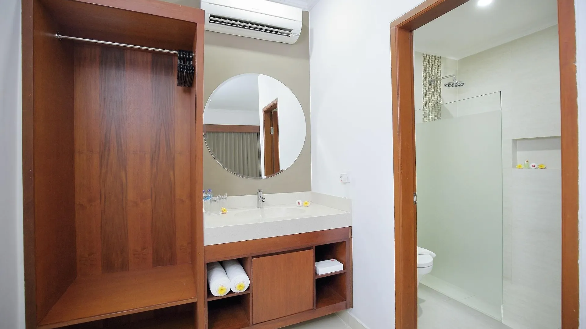 Dewi Sri Hotel Legian